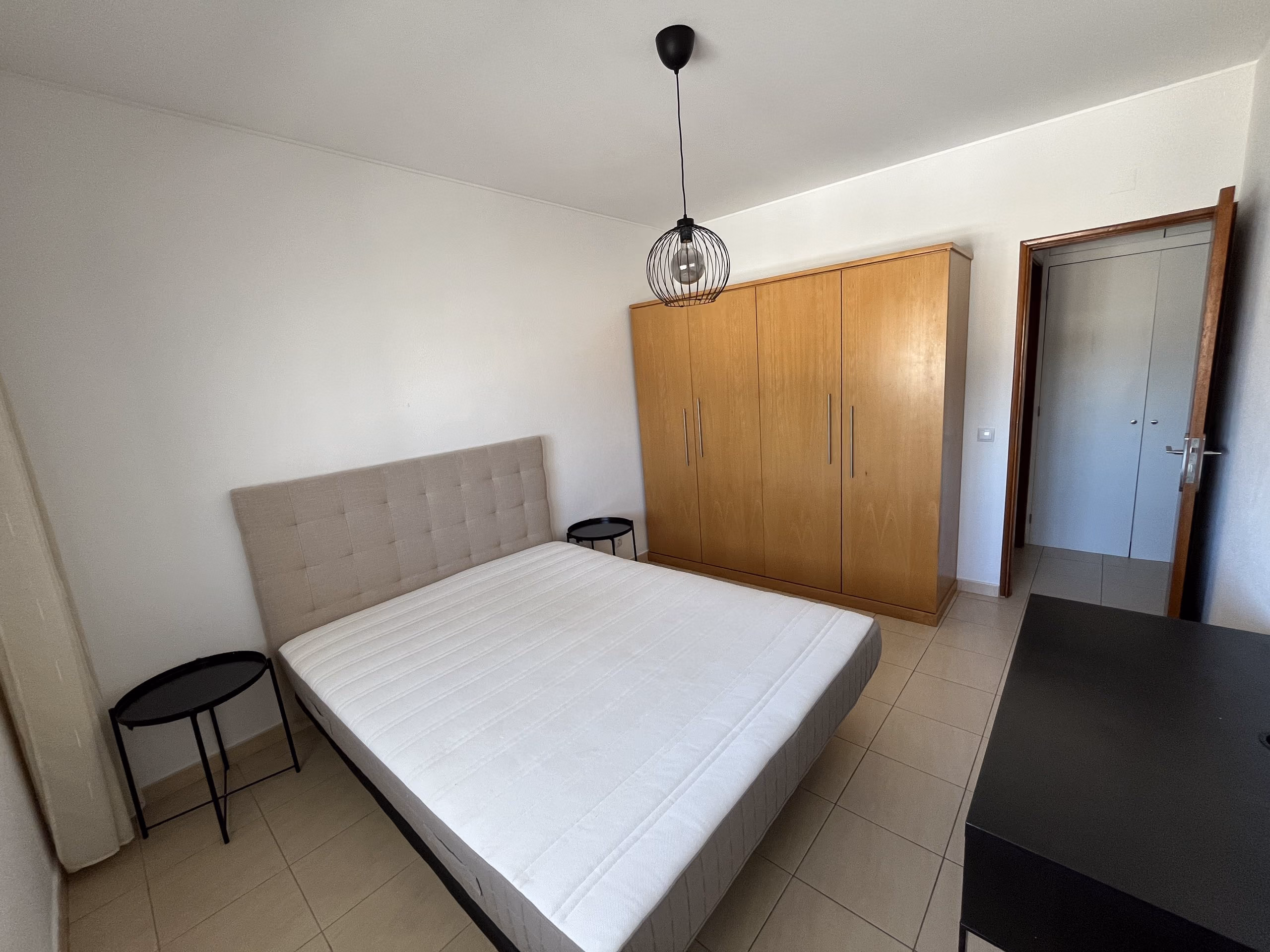 Apartamento T1 remodelado, centro de Loulé — fotografia 5